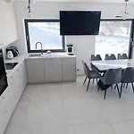 Nad Sama Woda Luksusowy Dom Nad Jeziorem Z Prywatnym Pomostem I Jacuzzi Villa Pasym