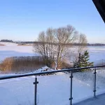 Villa Nad Sama Woda Luksusowy Dom Nad Jeziorem Z Prywatnym Pomostem I Jacuzzi Pasym