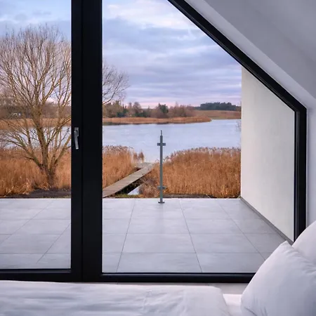 Nad Sama Woda Luksusowy Dom Nad Jeziorem Z Prywatnym Pomostem I Jacuzzi Vila Pasym