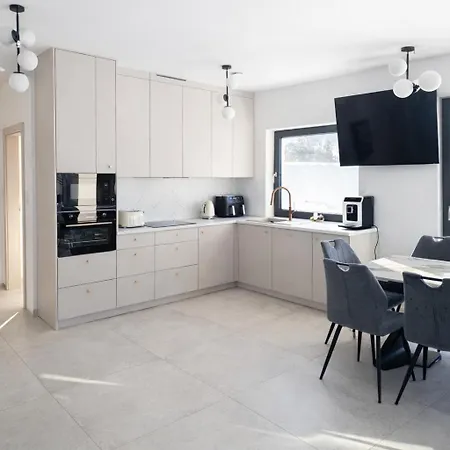 Vila Nad Sama Woda Luksusowy Dom Nad Jeziorem Z Prywatnym Pomostem I Jacuzzi