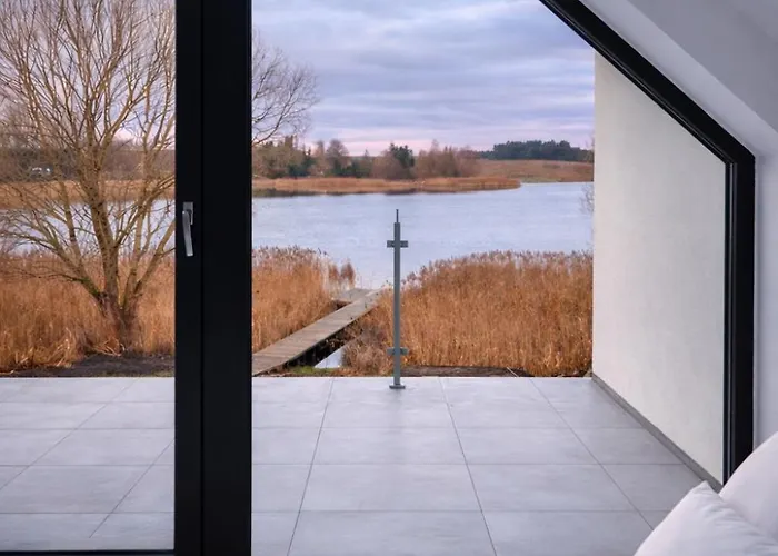 Nad Sama Woda Luksusowy Dom Nad Jeziorem Z Prywatnym Pomostem I Jacuzzi Vila Pasym