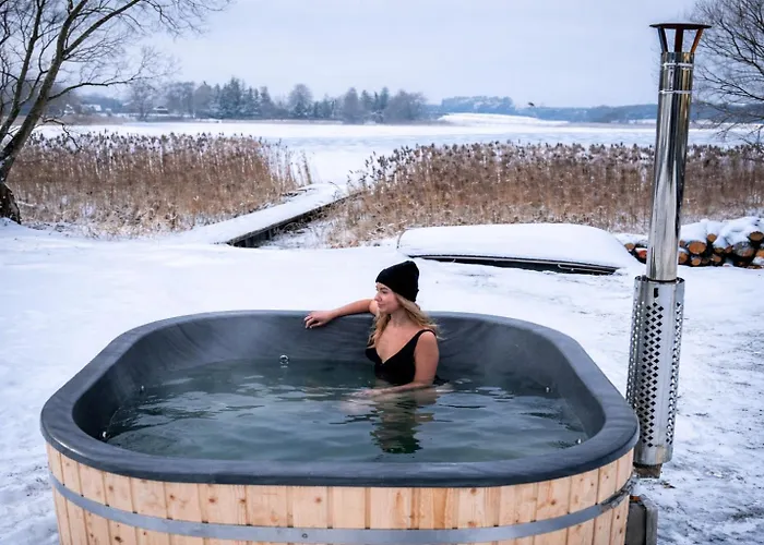 Vila Nad Sama Woda Luksusowy Dom Nad Jeziorem Z Prywatnym Pomostem I Jacuzzi *
